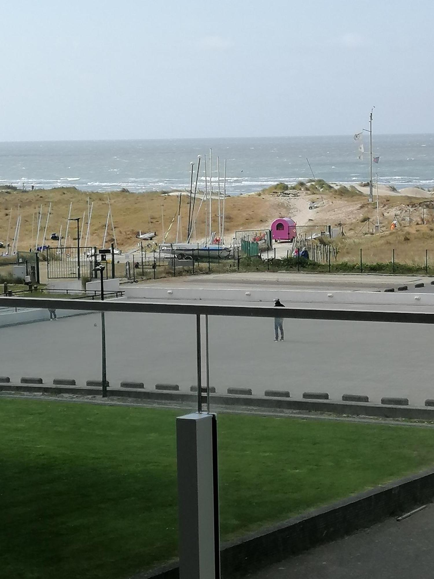Zee En Strand De Panne Esterno foto